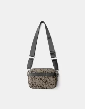 Jacquard crossbody vaska 330x423 - Jacquard crossbody-v&auml;ska