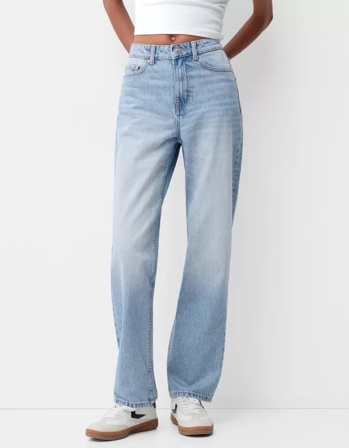 Jeans med rak passform vid ben Jeans med rak passform vid ben