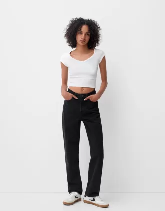 Jeans med rak passform vid ben