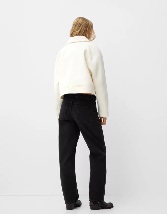 Jeans med rak passform vid ben Jeans med rak passform vid ben