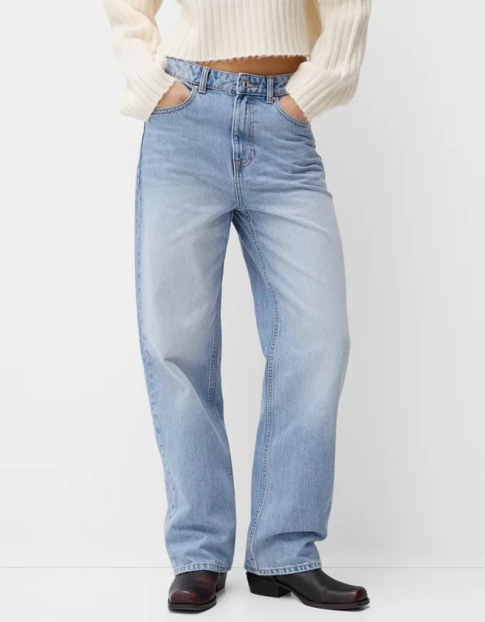 Jeans med rak passform vid ben Jeans med rak passform vid ben
