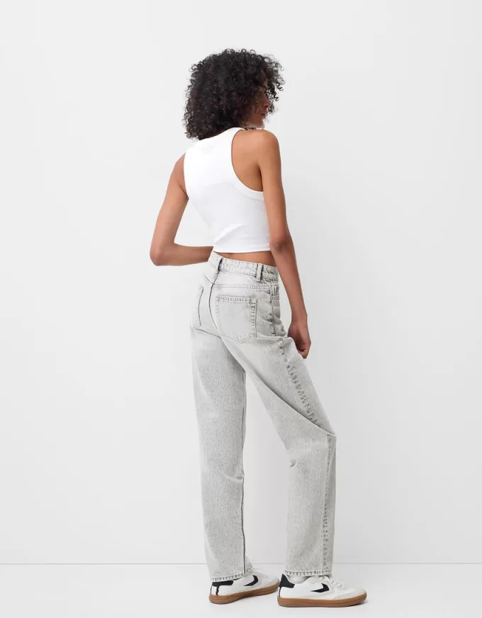 Jeans med rak passform vid ben Jeans med rak passform vid ben