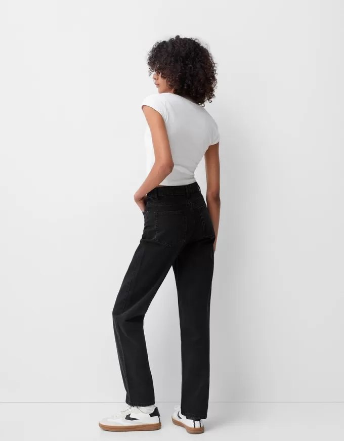 Jeans med rak passform vid ben Jeans med rak passform vid ben