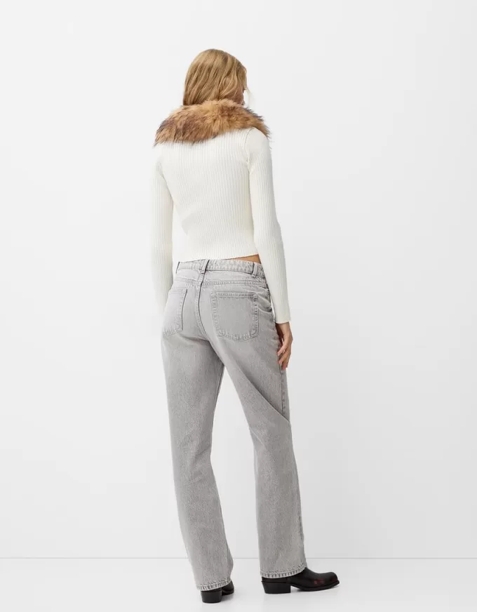 Jeans med rak passform vid ben Jeans med rak passform vid ben