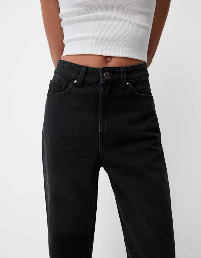 Jeans med rak passform vid ben Jeans med rak passform vid ben