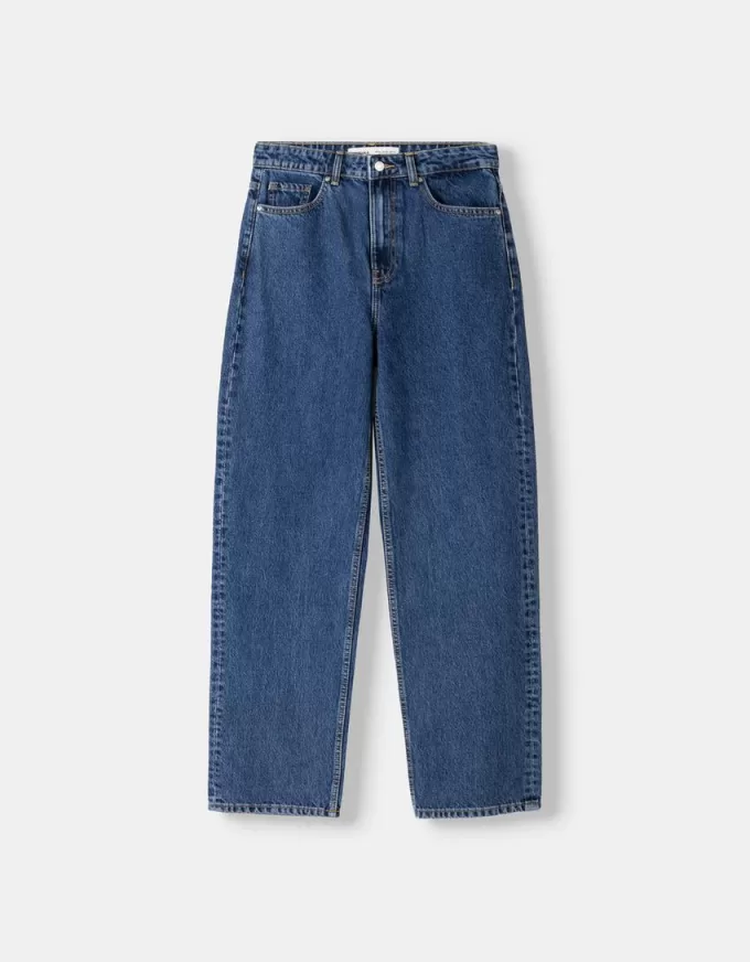 Jeans med rak passform vid ben Jeans med rak passform vid ben