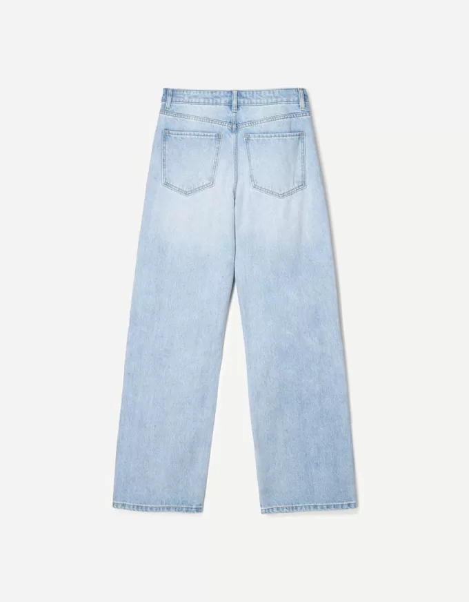 Jeans med rak passform vid ben Jeans med rak passform vid ben