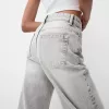 Jeans med rak passform vid ben Jeans med rak passform vid ben