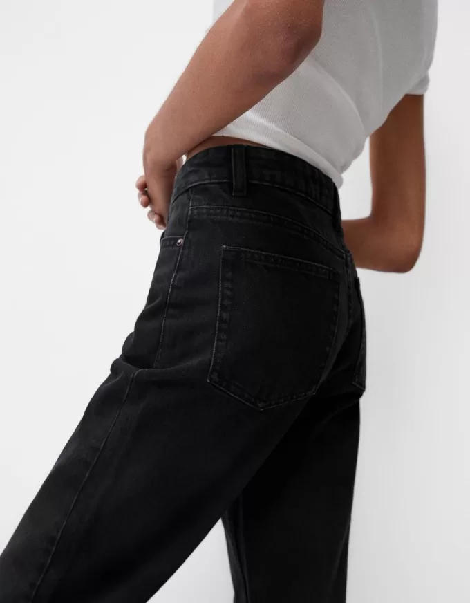 Jeans med rak passform vid ben Jeans med rak passform vid ben
