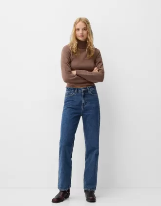 Jeans med rak passform vid ben