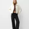 Jeans med rak passform vid ben Jeans med rak passform vid ben