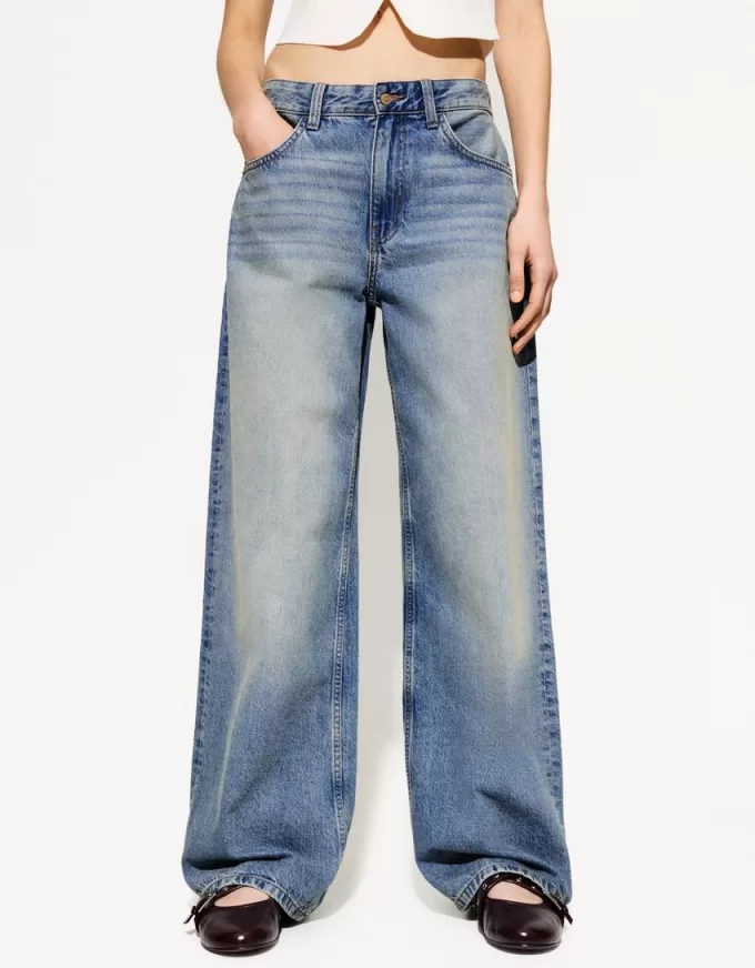 Jeans med vida ben Jeans med vida ben