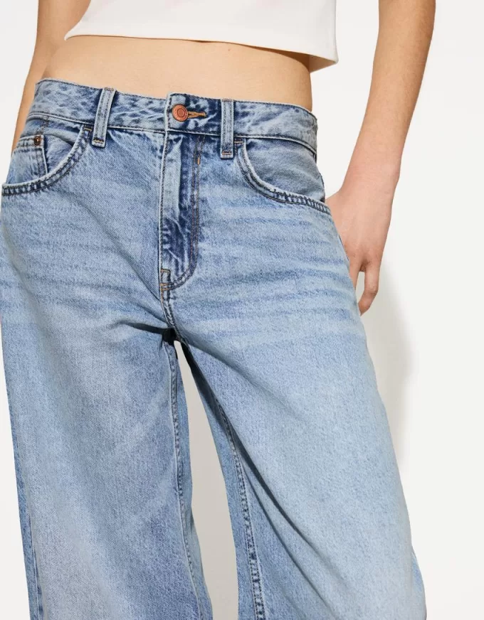 Jeans med vida ben Jeans med vida ben