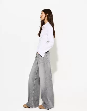 Jeans med vida ben