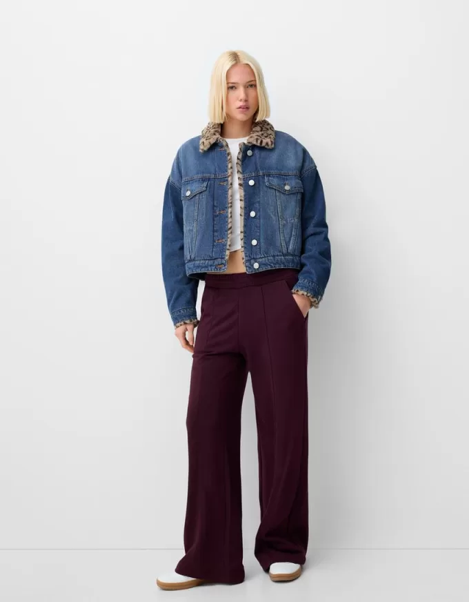 Jeansjacka med djurtryck i fuskpälskrage Jeansjacka med djurtryck i fuskpälskrage