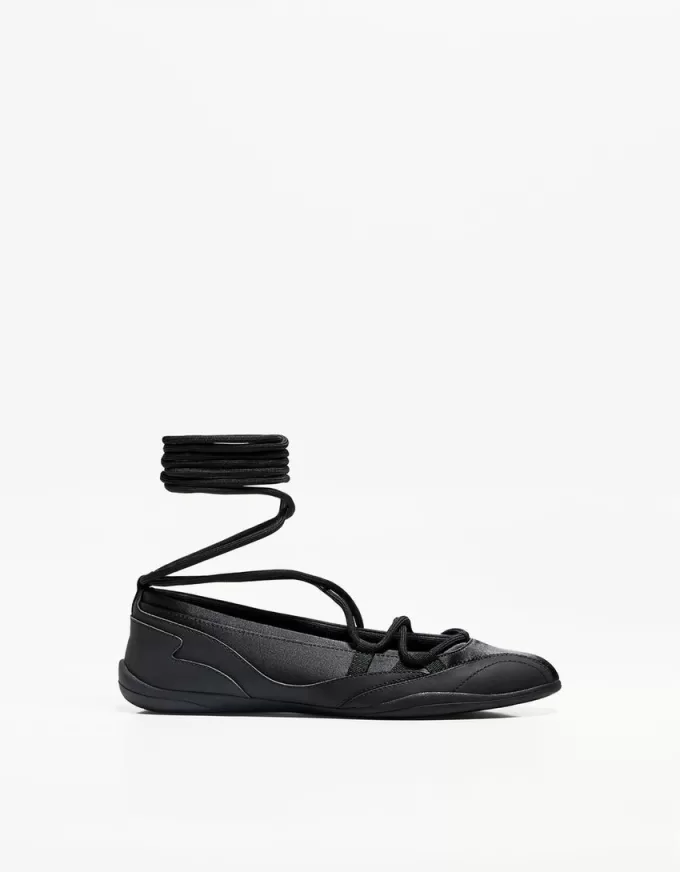 Knytna sportiga ballerinor Knytna sportiga ballerinor