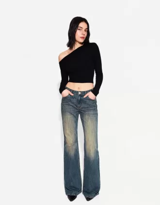 Komforta utsvängda jeans