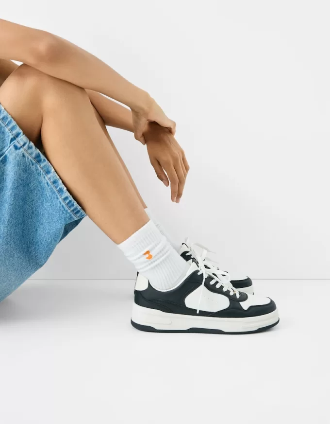 Kontrast sneakers