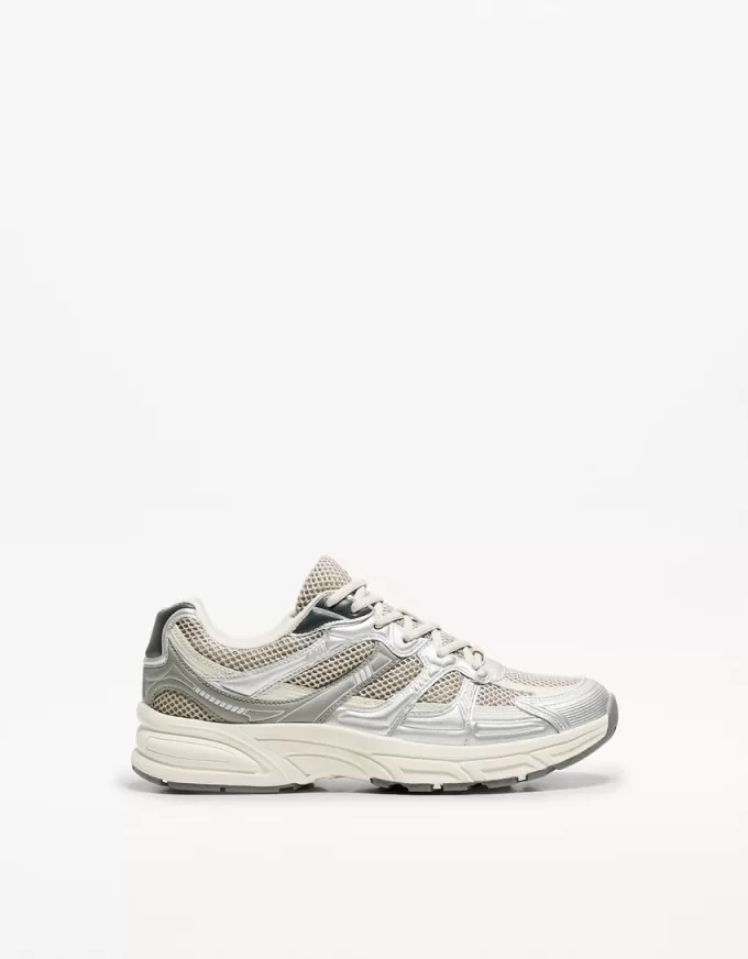 Kontrasterande sneakers Kontrasterande sneakers