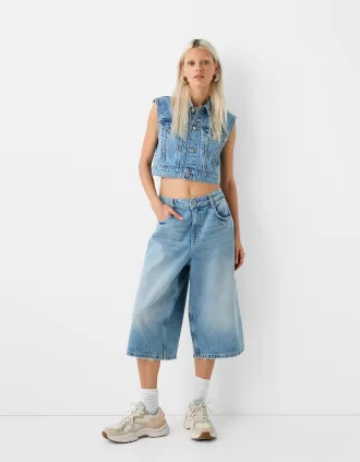 Kontrasterande sneakers med meshdetalj