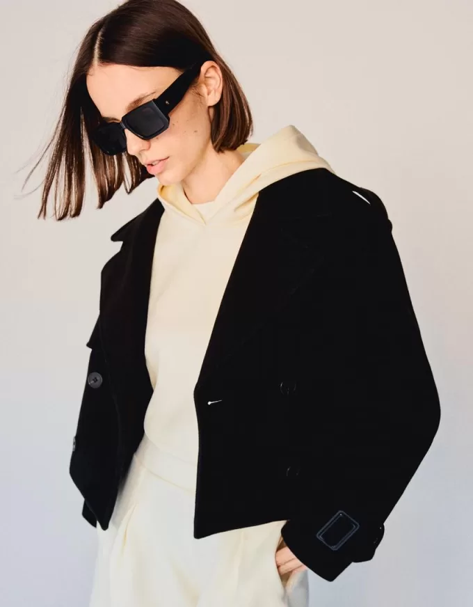 Kort mjuk trenchcoat Kort mjuk trenchcoat