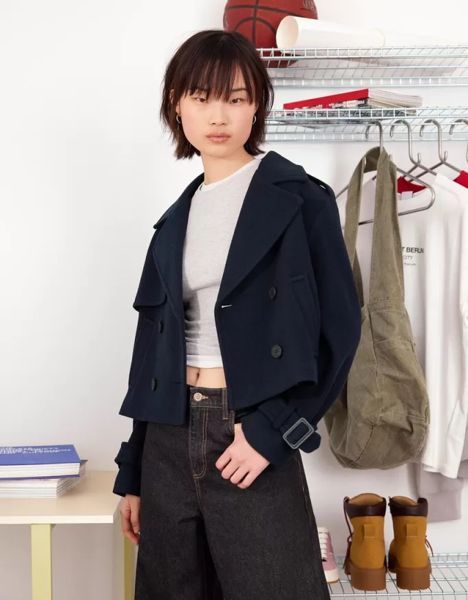 Kort mjuk trenchcoat Kort mjuk trenchcoat