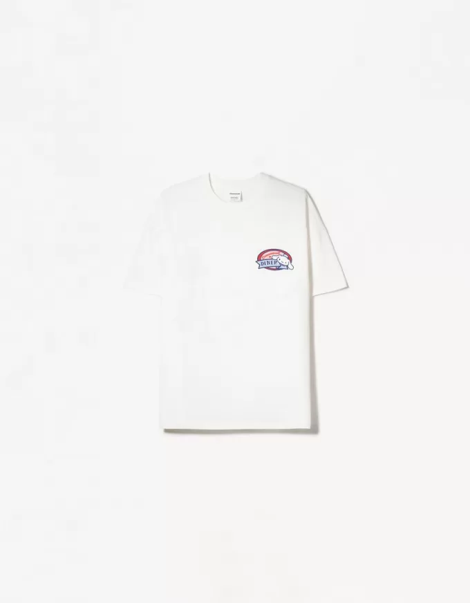 Kortärmad T-shirt med Cinnamoroll-tryck Kortärmad T-shirt med Cinnamoroll-tryck
