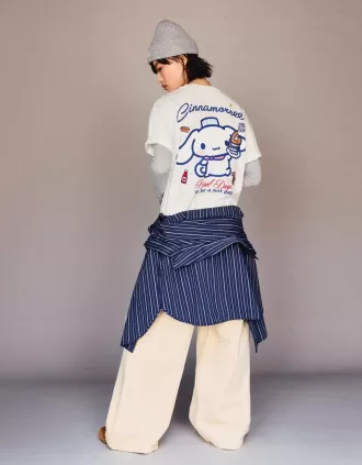 Kortärmad T-shirt med Cinnamoroll-tryck