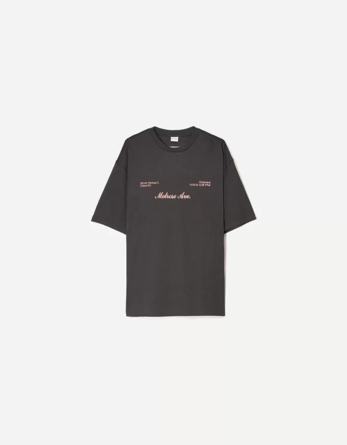 Kortärmad T-shirt med broderi Kortärmad T-shirt med broderi