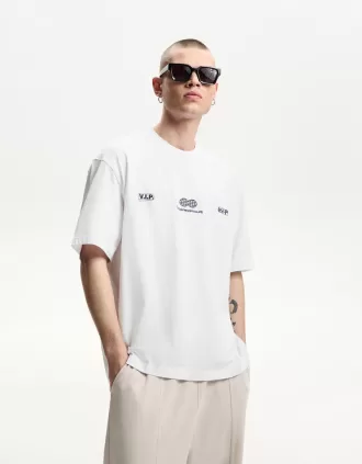 Kortärmad T-shirt med broderi
