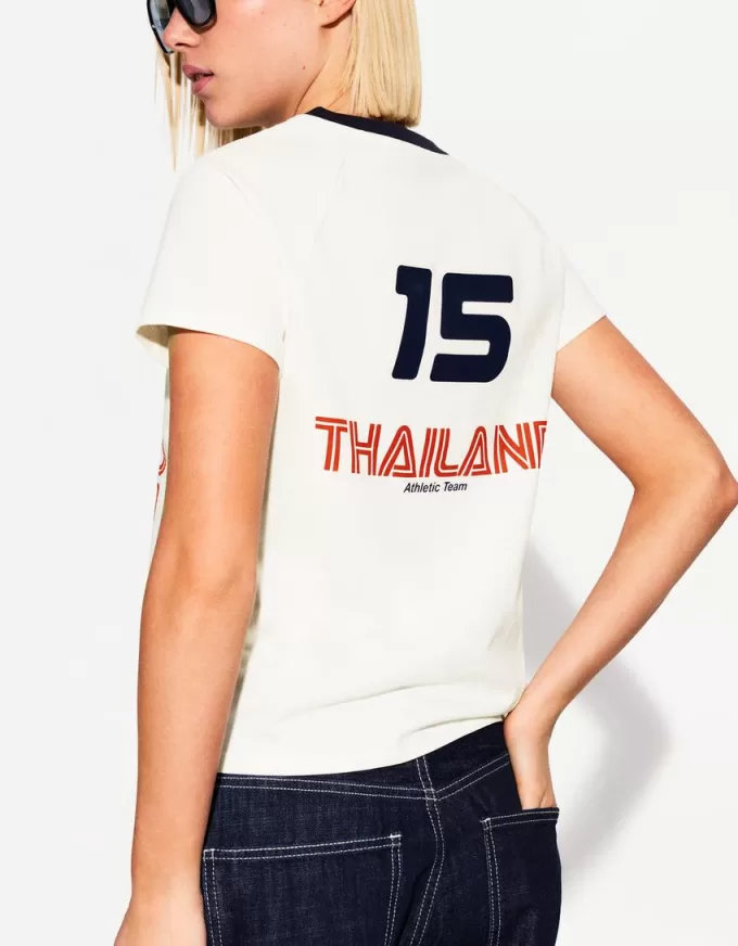 Kortärmad T-shirt med kontrasttryck