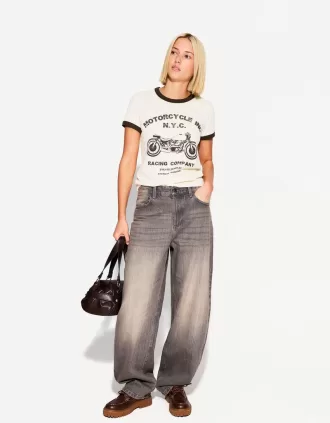 Kortärmad T-shirt med kontrasttryck
