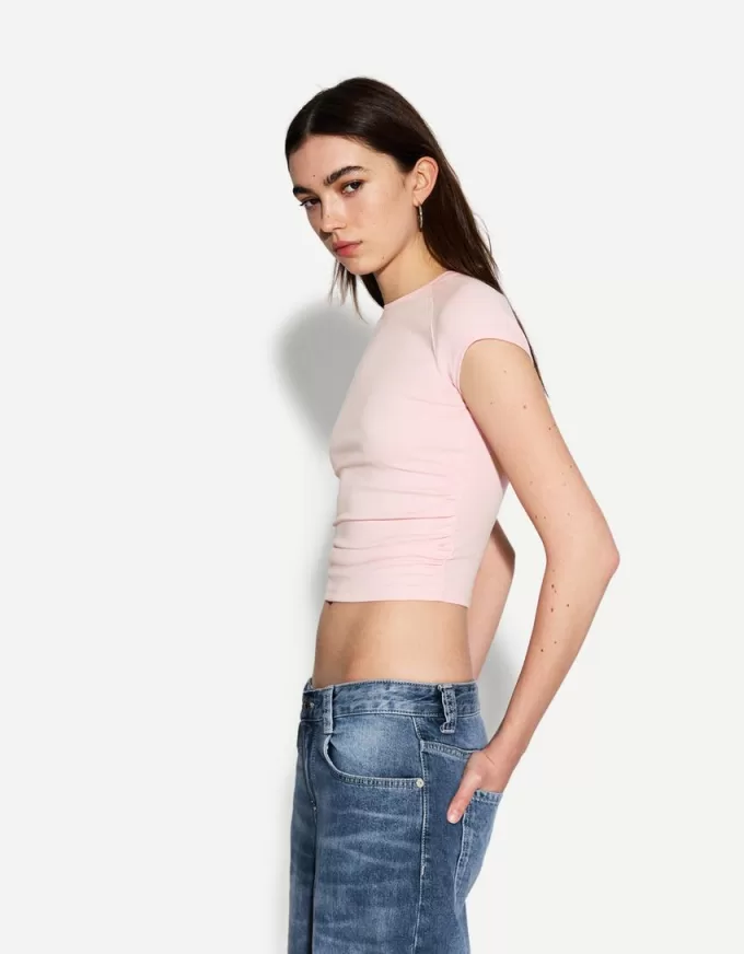 Kortärmad T-shirt med rynkning i sidan Kortärmad T-shirt med rynkning i sidan
