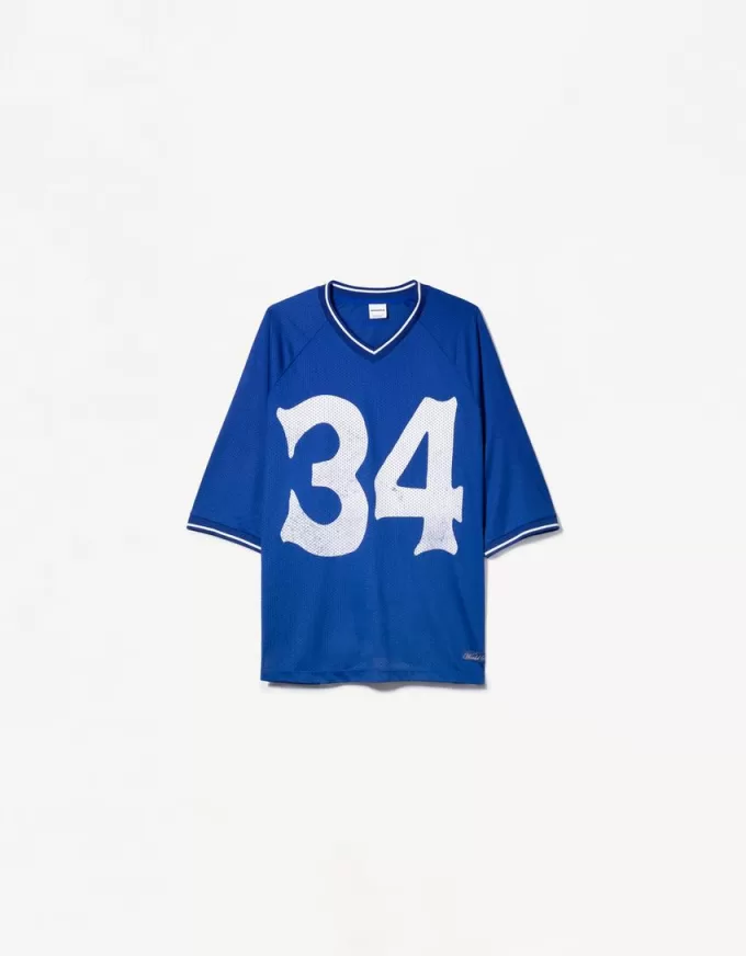 Kortärmad T-shirt med sportigt tryck i mesh Kortärmad T-shirt med sportigt tryck i mesh