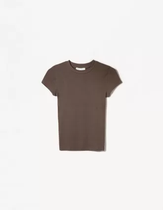Kortärmad T-shirt med urringning