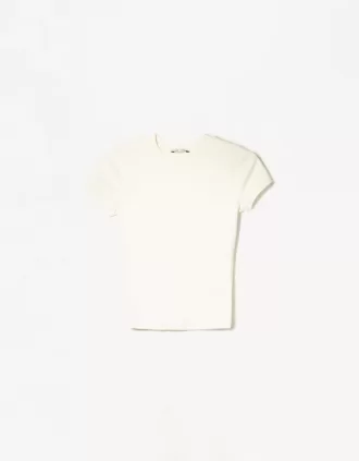 Kortärmad T-shirt med urringning