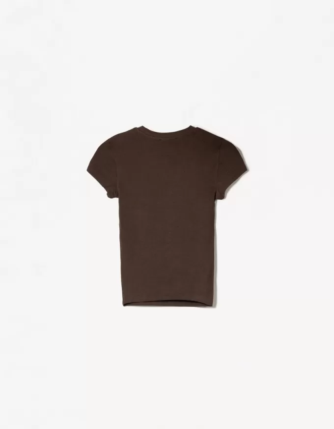 Kortärmad T-shirt med urringning
