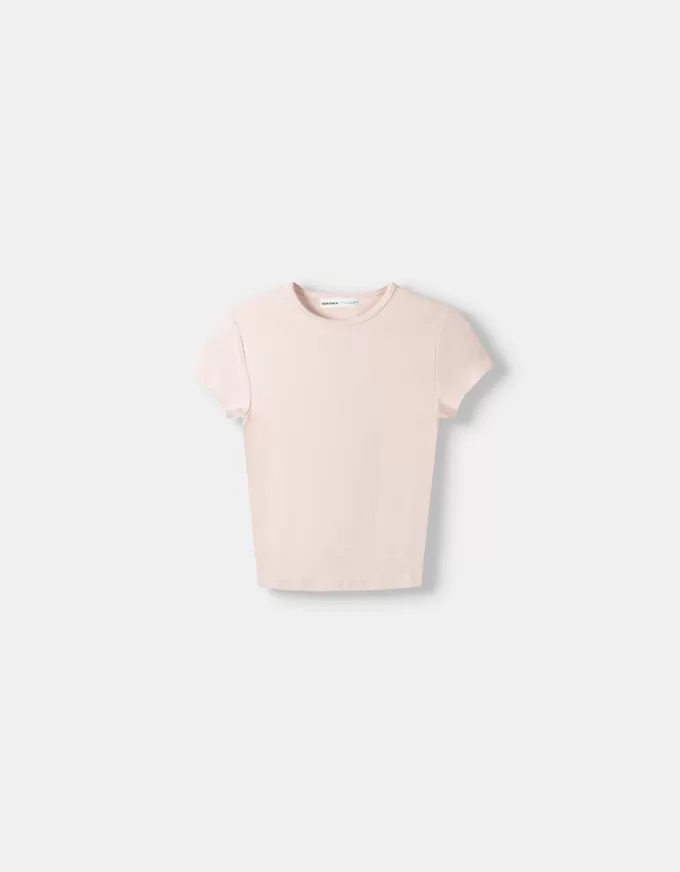 Kortärmad T-shirt med urringning