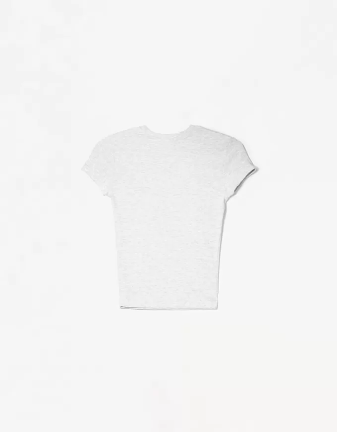 Kortärmad T-shirt med urringning Kortärmad T-shirt med urringning