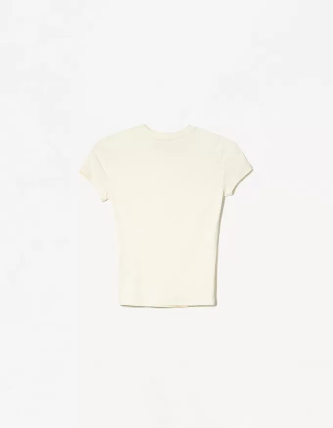 Kortärmad T-shirt med urringning Kortärmad T-shirt med urringning