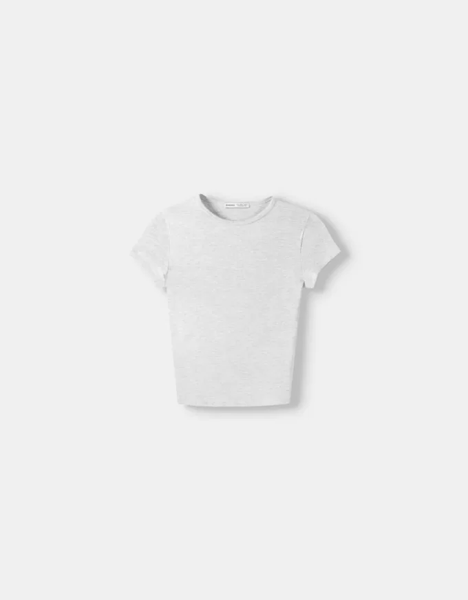 Kortärmad T-shirt med urringning