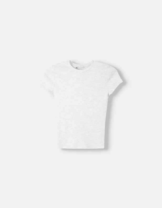 Kortärmad T-shirt med urringning