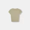 Kortärmad T-shirt med urringning Kortärmad T-shirt med urringning