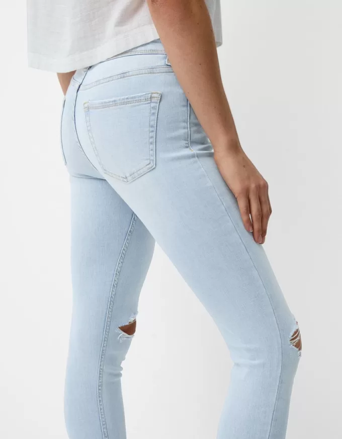 Låg midja jeans med smal passform Låg midja jeans med smal passform