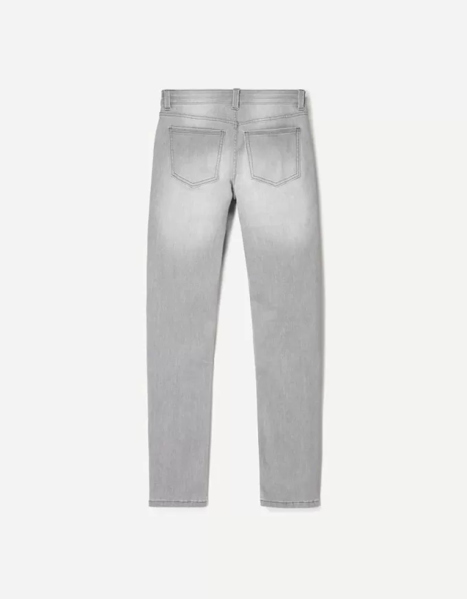 Låg midja jeans med smal passform Låg midja jeans med smal passform