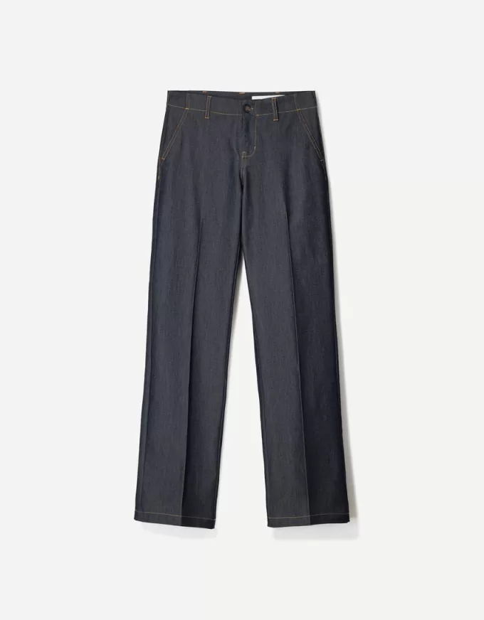 Låga byxor med boot-cut Låga byxor med boot-cut