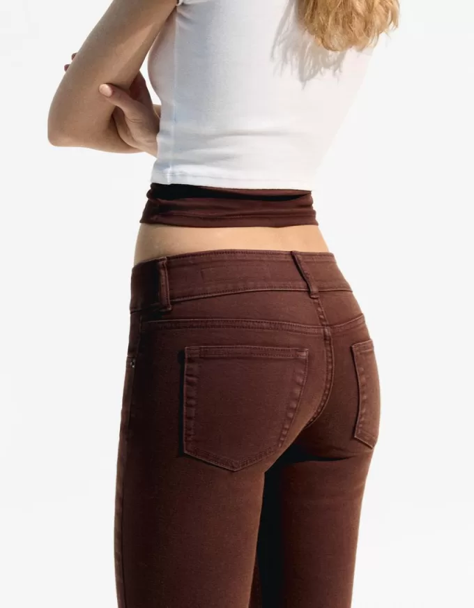 Lågmodiga bootcut-jeans Lågmodiga bootcut-jeans