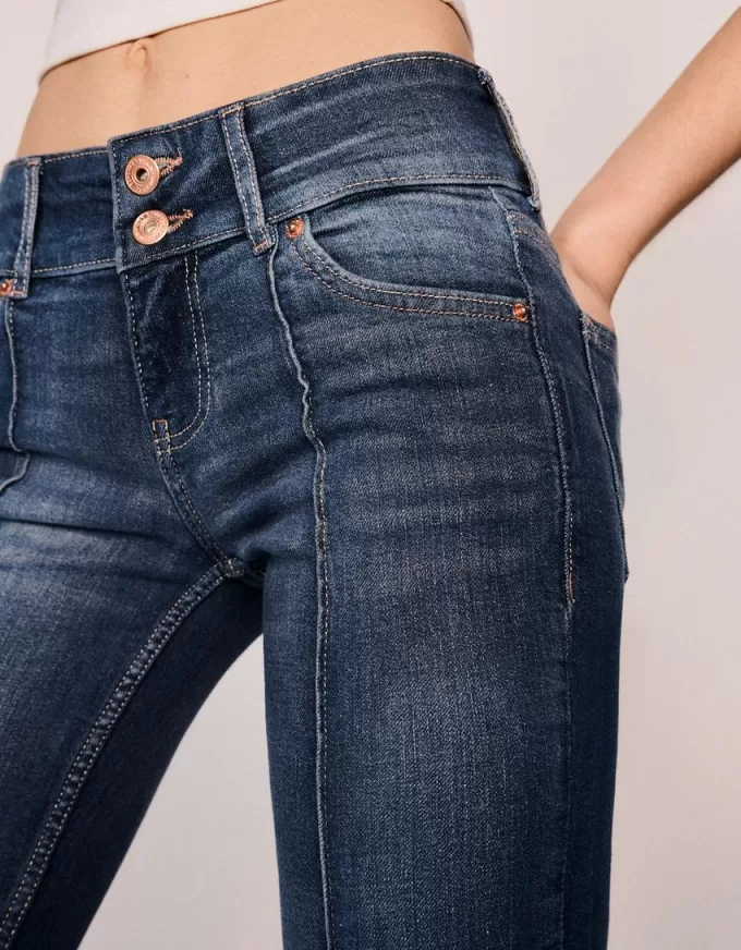 Lågmodiga bootcut-jeans Lågmodiga bootcut-jeans