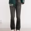 Lågmodiga bootcut-jeans
