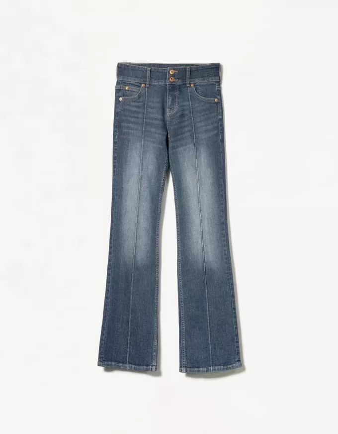 Lågmodiga bootcut-jeans Lågmodiga bootcut-jeans